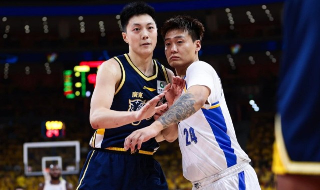 世界杯手机直播-CBA男篮动态更新！广东男篮vs北京男篮，赛前带来广东男篮胡明轩、奎因、徐杰以及北京男篮赵睿最新消息
